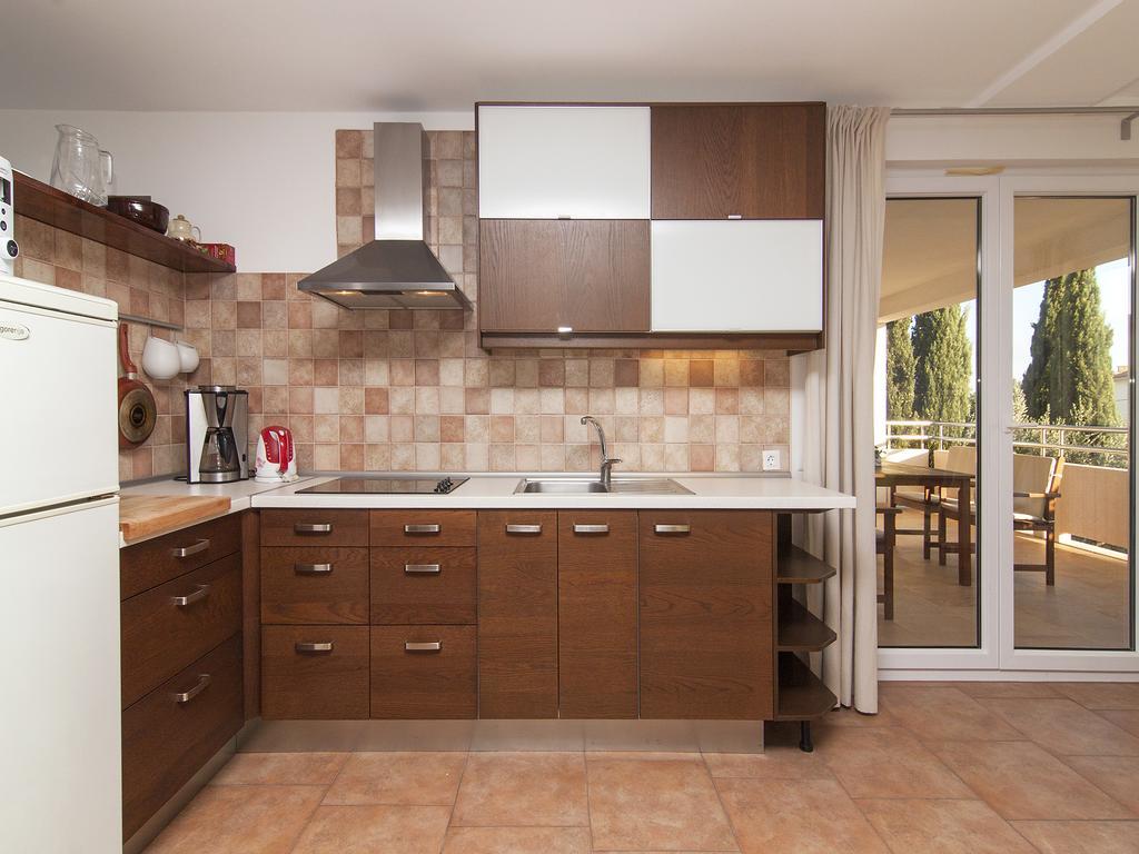 Apartments Ceja Near Sea Medulin Rom bilde