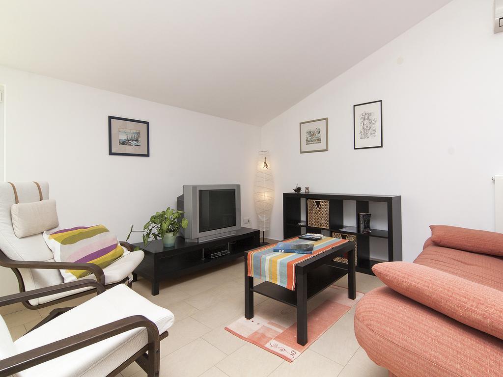 Apartments Ceja Near Sea Medulin Rom bilde