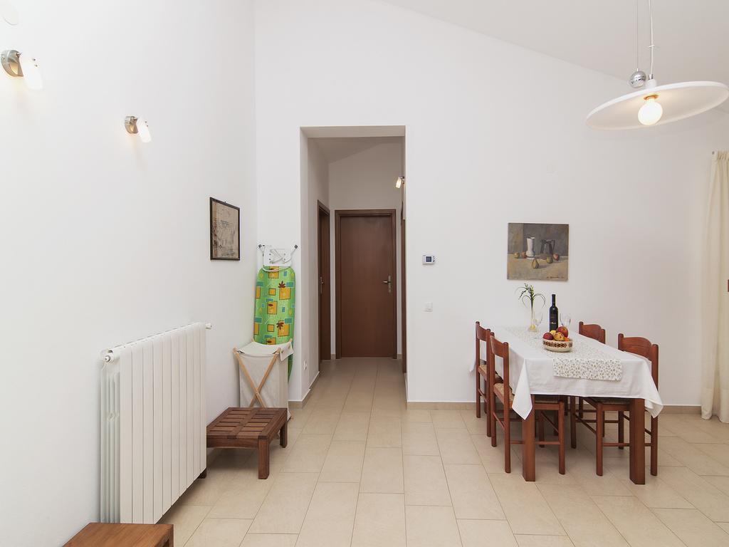 Apartments Ceja Near Sea Medulin Rom bilde
