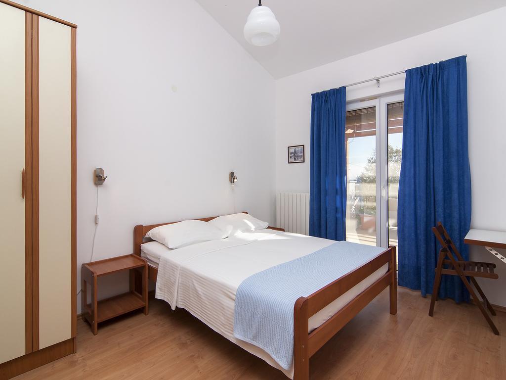 Apartments Ceja Near Sea Medulin Rom bilde