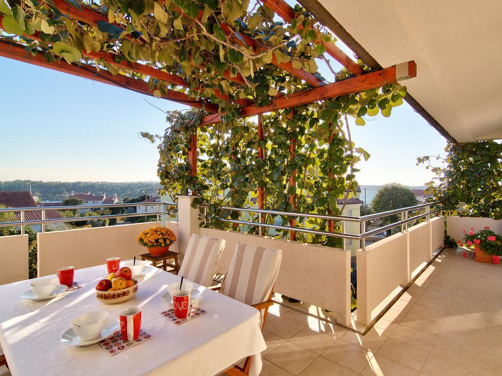 Apartments Ceja Near Sea Medulin Rom bilde